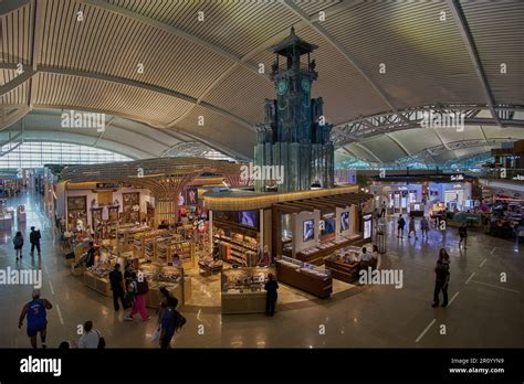 shops in Bali airport